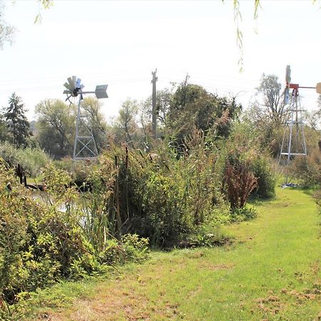 Rum Bridge "Owl Watch" Wooden Tipi Ξενοδοχείο Sudbury  Εξωτερικό φωτογραφία