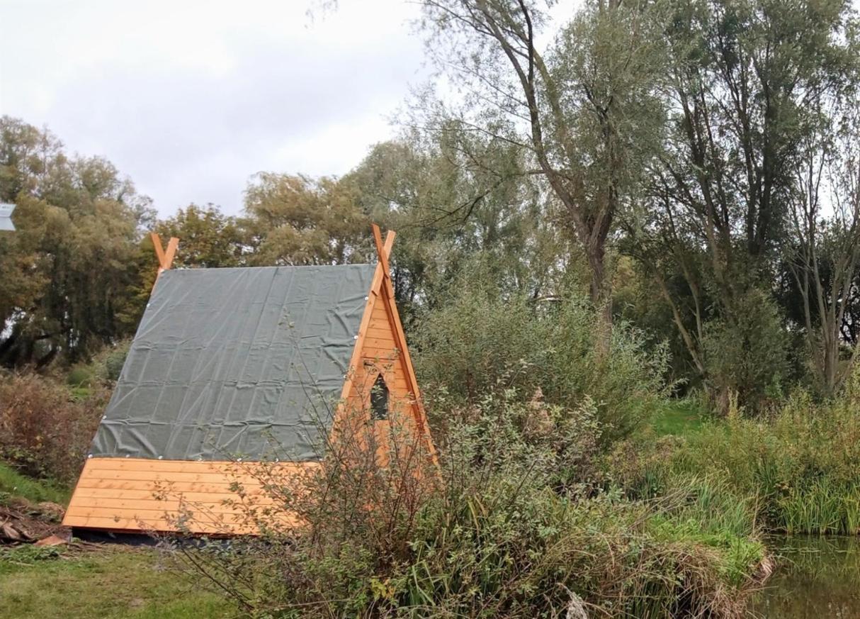 Rum Bridge "Owl Watch" Wooden Tipi Ξενοδοχείο Sudbury  Εξωτερικό φωτογραφία